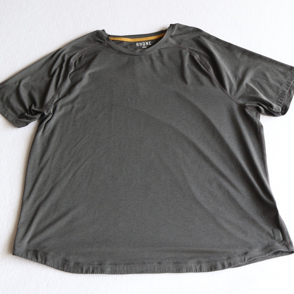 Rhone Shirt Mens XXL Gray Short Sleeve Athletic Performance Top Gym Lightweight